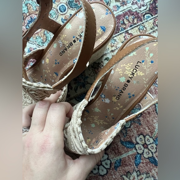 NWOB Lucky Brand crochet chunky platform espadrilles, size 8.5 - Picture 8 of 8